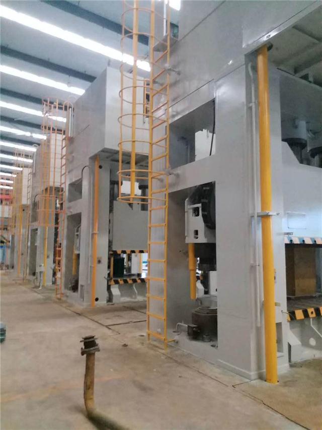 聚氯乙烯含氟螢丹底涂料